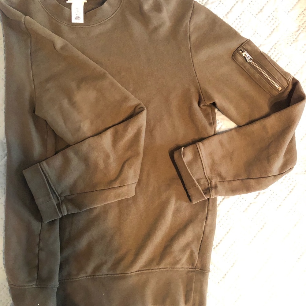Men’s sweatshirt